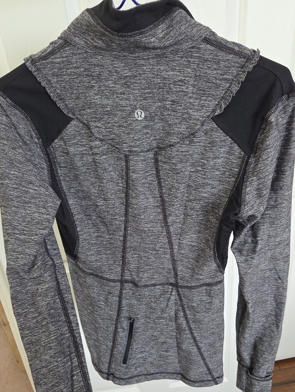 lululemon athletica Women’s Gray Heather Athletic Zip-Up Sweater